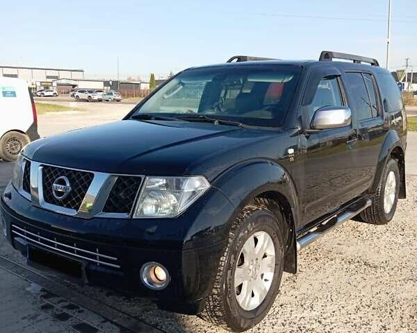 Черный Ниссан Патфайндер, объемом двигателя 2.5 л и пробегом 280 тыс. км за 6700 $, фото 1 на Automoto.ua