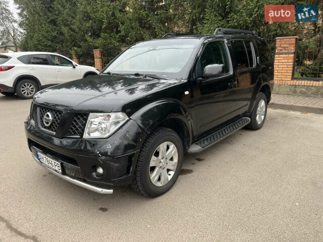 Черный Ниссан Патфайндер, объемом двигателя 2.49 л и пробегом 460 тыс. км за 7800 $, фото 1 на Automoto.ua