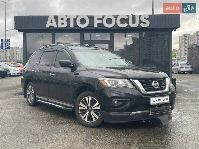 Чорний Ніссан Патфайндер, об'ємом двигуна 3.5 л та пробігом 195 тис. км за 12990 $, фото 1 на Automoto.ua