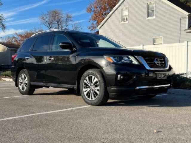 Черный Ниссан Патфайндер, объемом двигателя 3.5 л и пробегом 55 тыс. км за 10200 $, фото 1 на Automoto.ua