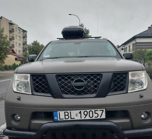 Ниссан Патфайндер, объемом двигателя 2.5 л и пробегом 210 тыс. км за 3600 $, фото 1 на Automoto.ua