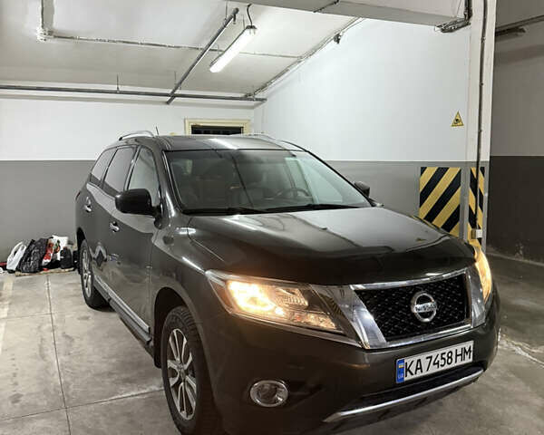 Ниссан Патфайндер, объемом двигателя 3.5 л и пробегом 223 тыс. км за 11000 $, фото 1 на Automoto.ua