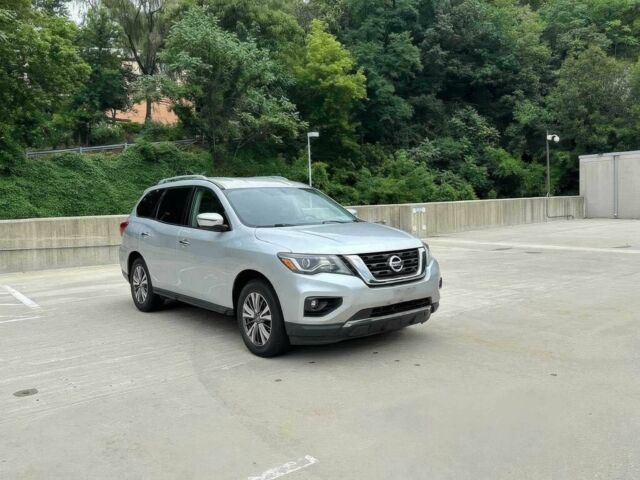 Сірий Ніссан Патфайндер, об'ємом двигуна 3.5 л та пробігом 41 тис. км за 18500 $, фото 1 на Automoto.ua