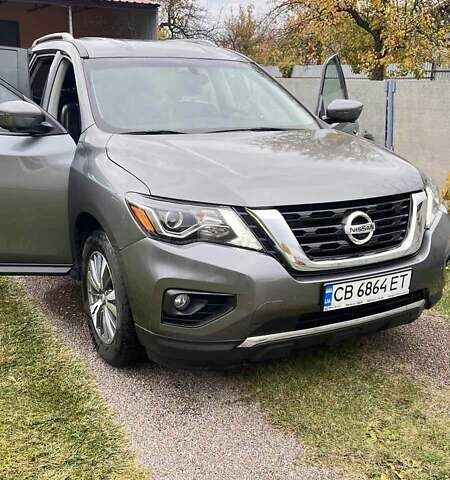Серый Ниссан Патфайндер, объемом двигателя 3.5 л и пробегом 128 тыс. км за 18300 $, фото 1 на Automoto.ua