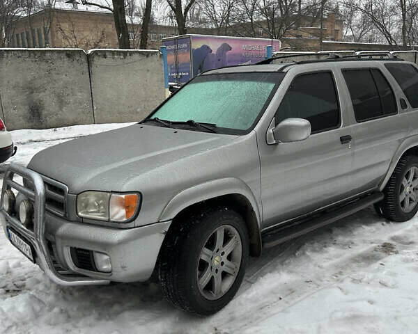 Синий Ниссан Патфайндер, объемом двигателя 3.5 л и пробегом 380 тыс. км за 6700 $, фото 1 на Automoto.ua