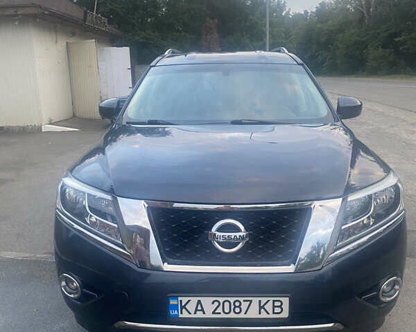 Синий Ниссан Патфайндер, объемом двигателя 3.5 л и пробегом 210 тыс. км за 14900 $, фото 1 на Automoto.ua