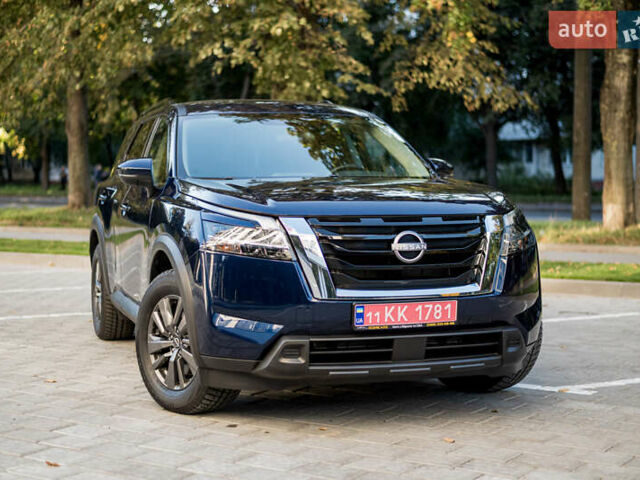 Синий Ниссан Патфайндер, объемом двигателя 3.5 л и пробегом 98 тыс. км за 32900 $, фото 1 на Automoto.ua
