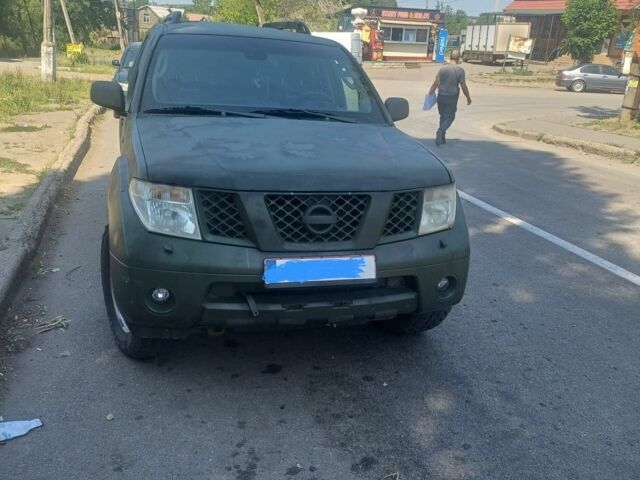 Зеленый Ниссан Патфайндер, объемом двигателя 0 л и пробегом 395 тыс. км за 5100 $, фото 1 на Automoto.ua