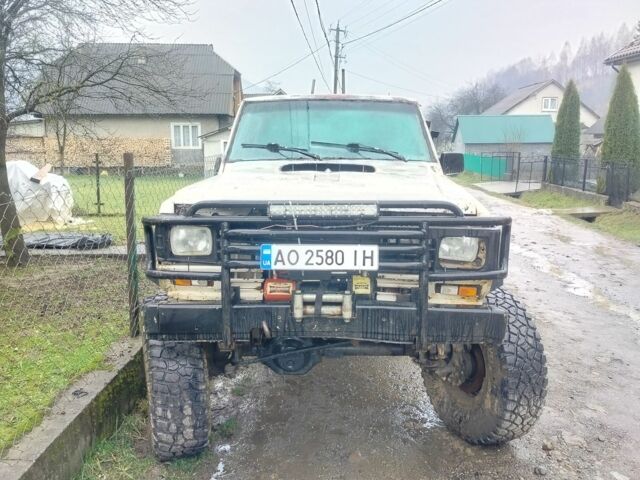 Белый Ниссан Патрол, объемом двигателя 2.8 л и пробегом 10 тыс. км за 12500 $, фото 1 на Automoto.ua