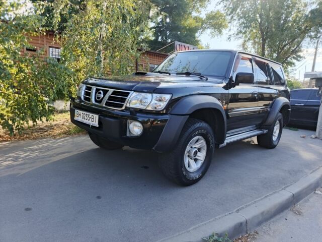 Чорний Ніссан Патрол, об'ємом двигуна 3 л та пробігом 3 тис. км за 19000 $, фото 1 на Automoto.ua