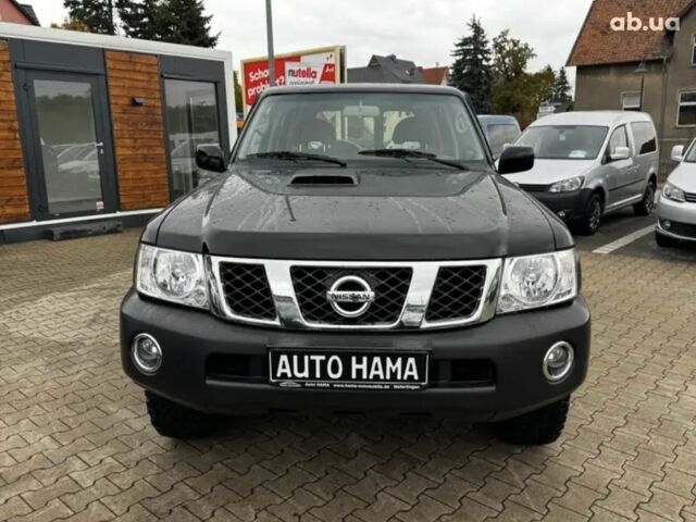 Черный Ниссан Патрол, объемом двигателя 0 л и пробегом 225 тыс. км за 4000 $, фото 1 на Automoto.ua