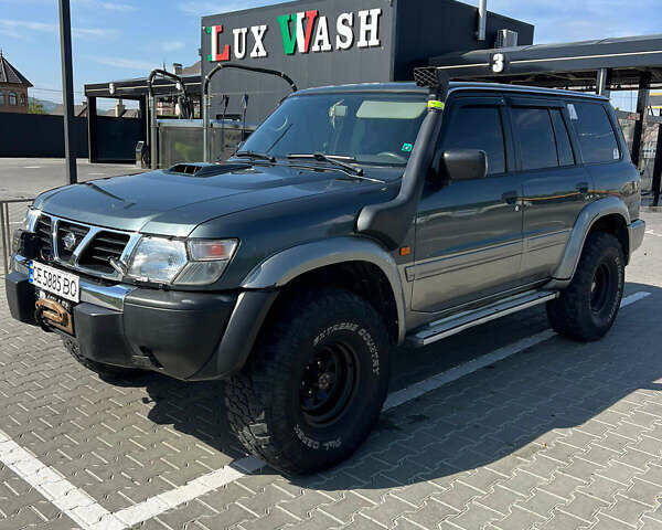 Ниссан Патрол, объемом двигателя 3 л и пробегом 212 тыс. км за 14500 $, фото 1 на Automoto.ua