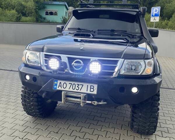 Ниссан Патрол, объемом двигателя 3 л и пробегом 260 тыс. км за 21000 $, фото 1 на Automoto.ua