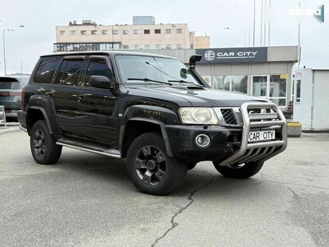 Ниссан Патрол, объемом двигателя 3 л и пробегом 359 тыс. км за 17999 $, фото 1 на Automoto.ua