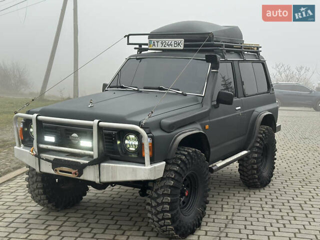 Серый Ниссан Патрол, объемом двигателя 2.8 л и пробегом 270 тыс. км за 16500 $, фото 1 на Automoto.ua