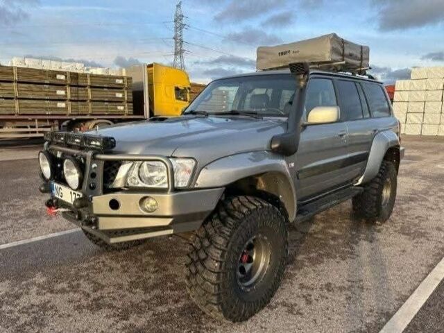 Сірий Ніссан Патрол, об'ємом двигуна 3 л та пробігом 244 тис. км за 3838 $, фото 1 на Automoto.ua