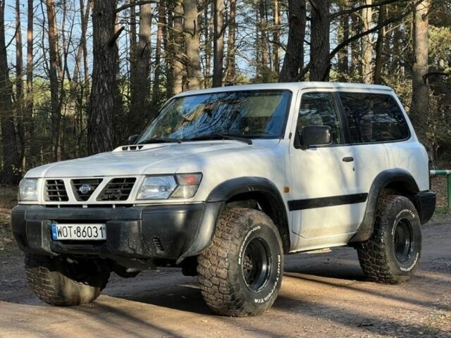 Серый Ниссан Патрол, объемом двигателя 3 л и пробегом 230 тыс. км за 3100 $, фото 1 на Automoto.ua