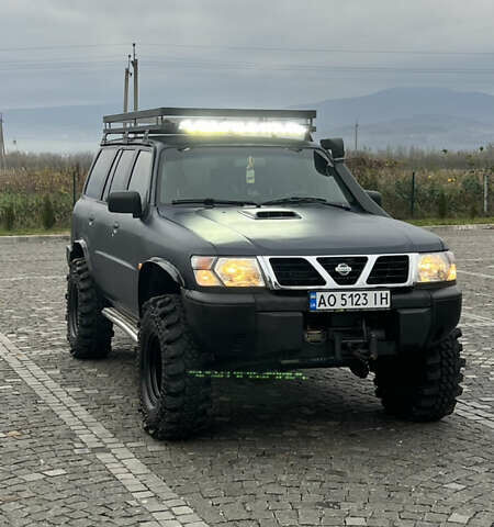 Синий Ниссан Патрол, объемом двигателя 2.83 л и пробегом 290 тыс. км за 14500 $, фото 1 на Automoto.ua