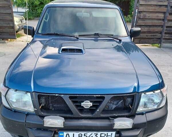 Синий Ниссан Патрол, объемом двигателя 0 л и пробегом 360 тыс. км за 8700 $, фото 1 на Automoto.ua