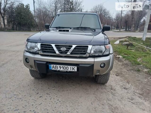 Синий Ниссан Патрол, объемом двигателя 2.8 л и пробегом 198 тыс. км за 16700 $, фото 1 на Automoto.ua
