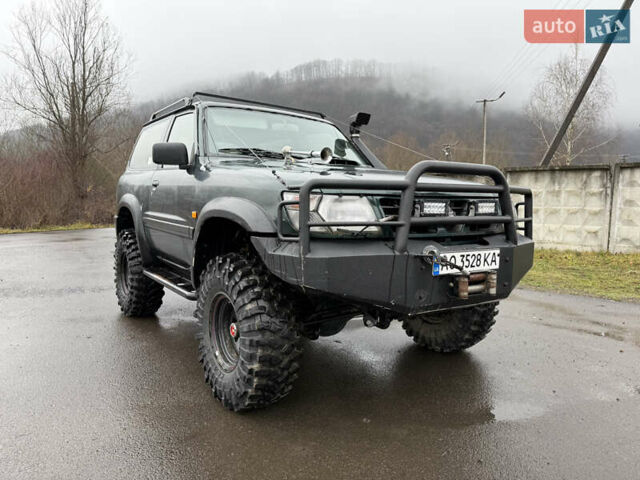 Зелений Ніссан Патрол, об'ємом двигуна 2.83 л та пробігом 254 тис. км за 11800 $, фото 1 на Automoto.ua