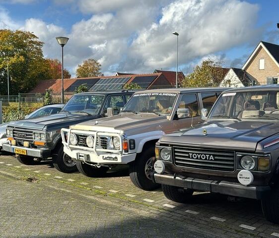 Зеленый Ниссан Патрол, объемом двигателя 3 л и пробегом 300 тыс. км за 7537 $, фото 1 на Automoto.ua