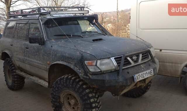 Зеленый Ниссан Патрол, объемом двигателя 2.83 л и пробегом 300 тыс. км за 23000 $, фото 1 на Automoto.ua