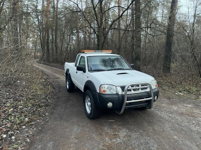 Белый Ниссан Пикап, объемом двигателя 0 л и пробегом 190 тыс. км за 6200 $, фото 1 на Automoto.ua