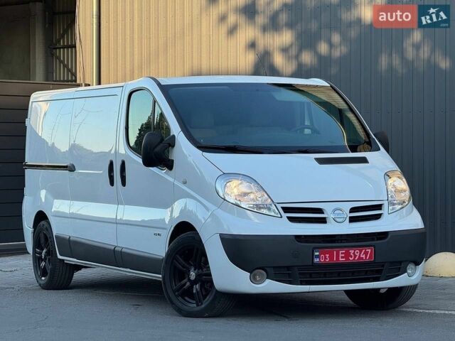 Білий Ніссан Прімастар, об'ємом двигуна 2 л та пробігом 265 тис. км за 12200 $, фото 1 на Automoto.ua