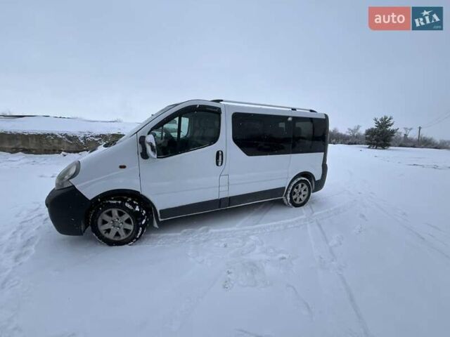 Білий Ніссан Прімастар, об'ємом двигуна 0 л та пробігом 325 тис. км за 6800 $, фото 1 на Automoto.ua