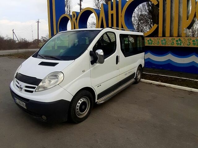 Белый Ниссан Примастар, объемом двигателя 2 л и пробегом 230 тыс. км за 8000 $, фото 1 на Automoto.ua