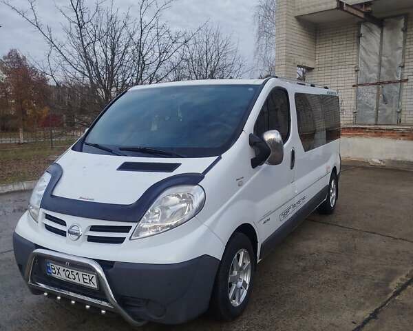 Белый Ниссан Примастар, объемом двигателя 2 л и пробегом 337 тыс. км за 8700 $, фото 1 на Automoto.ua