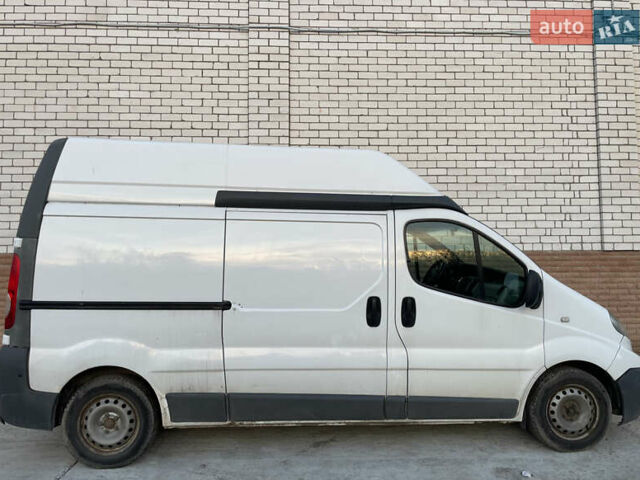 Белый Ниссан Примастар, объемом двигателя 2 л и пробегом 356 тыс. км за 5999 $, фото 1 на Automoto.ua