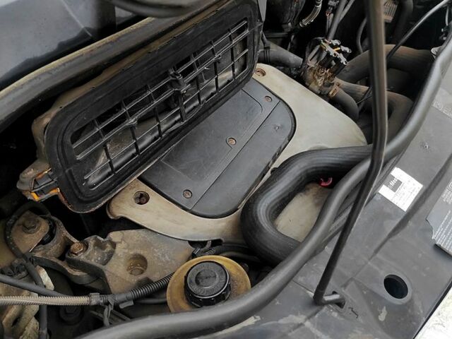 Белый Ниссан Примастар, объемом двигателя 1.9 л и пробегом 319 тыс. км за 6700 $, фото 1 на Automoto.ua