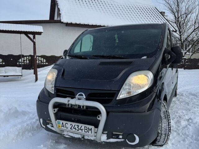 Черный Ниссан Примастар, объемом двигателя 2 л и пробегом 267 тыс. км за 9600 $, фото 1 на Automoto.ua