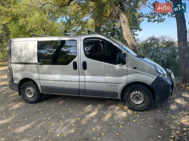 Серый Ниссан Примастар, объемом двигателя 1.87 л и пробегом 390 тыс. км за 5000 $, фото 1 на Automoto.ua