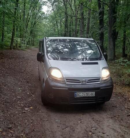 Сірий Ніссан Прімастар, об'ємом двигуна 2.46 л та пробігом 412 тис. км за 6700 $, фото 1 на Automoto.ua