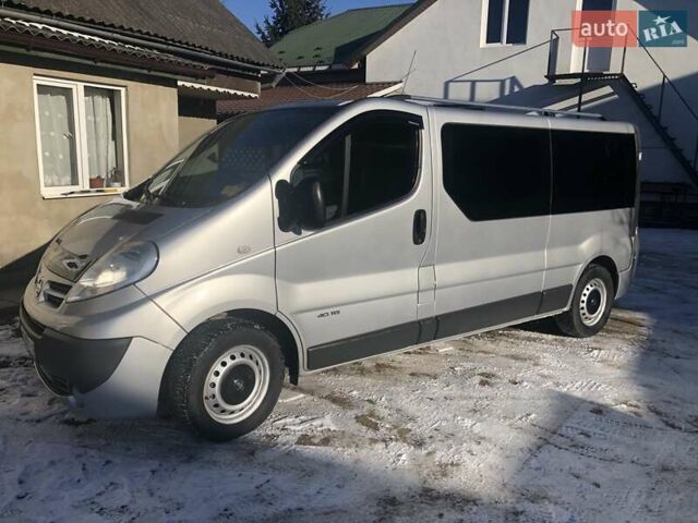 Сірий Ніссан Прімастар, об'ємом двигуна 2 л та пробігом 285 тис. км за 11700 $, фото 1 на Automoto.ua