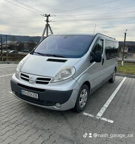 Сірий Ніссан Прімастар, об'ємом двигуна 2 л та пробігом 220 тис. км за 15000 $, фото 1 на Automoto.ua