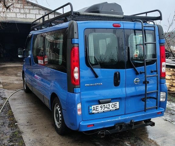 Синий Ниссан Примастар, объемом двигателя 2 л и пробегом 350 тыс. км за 14500 $, фото 1 на Automoto.ua