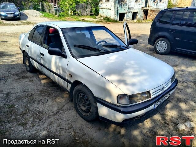 Білий Ніссан Прімера, об'ємом двигуна 1.6 л та пробігом 333 тис. км за 1250 $, фото 1 на Automoto.ua