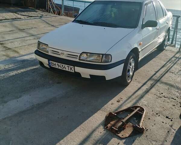 Білий Ніссан Прімера, об'ємом двигуна 1.6 л та пробігом 322 тис. км за 1700 $, фото 1 на Automoto.ua