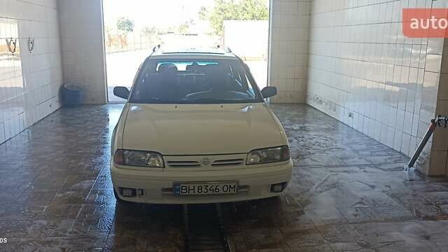 Белый Ниссан Примера, объемом двигателя 1.6 л и пробегом 35 тыс. км за 2500 $, фото 1 на Automoto.ua