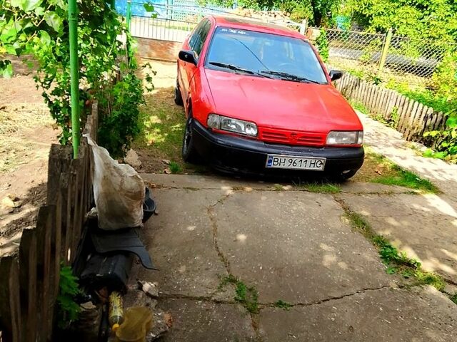 Красный Ниссан Примера, объемом двигателя 1.6 л и пробегом 0 тыс. км за 800 $, фото 1 на Automoto.ua