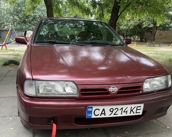 Червоний Ніссан Прімера, об'ємом двигуна 1.6 л та пробігом 317 тис. км за 1600 $, фото 1 на Automoto.ua