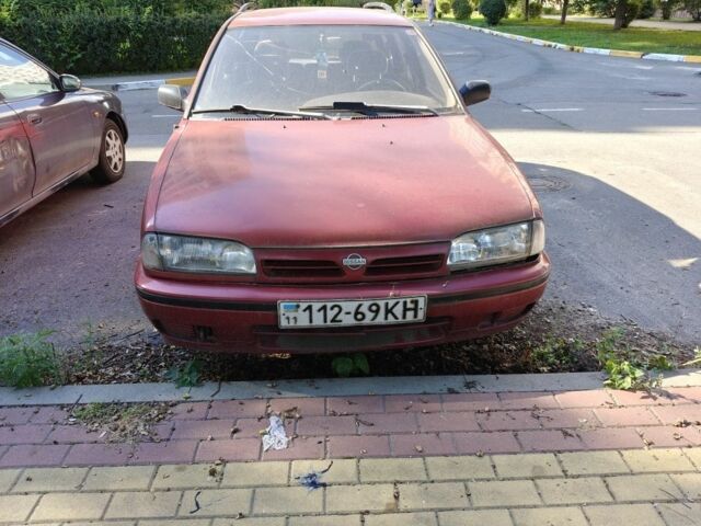 Красный Ниссан Примера, объемом двигателя 2 л и пробегом 520 тыс. км за 33000 $, фото 1 на Automoto.ua