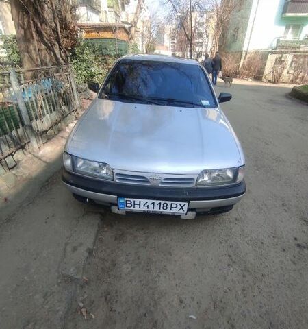 Серый Ниссан Примера, объемом двигателя 2 л и пробегом 344 тыс. км за 2000 $, фото 1 на Automoto.ua