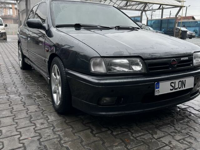 Сірий Ніссан Прімера, об'ємом двигуна 2 л та пробігом 450 тис. км за 2600 $, фото 1 на Automoto.ua