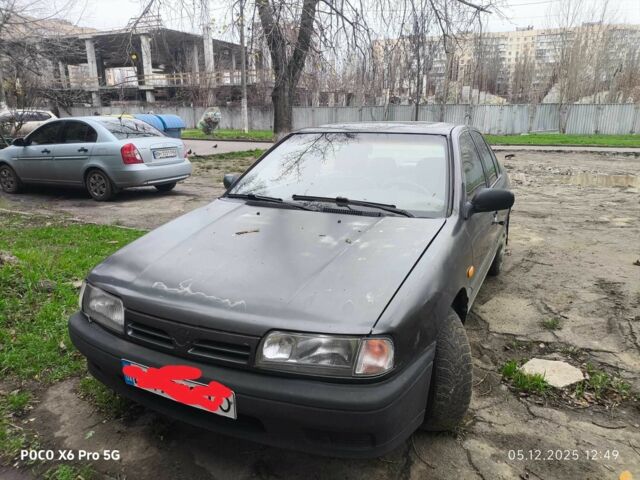 Серый Ниссан Примера, объемом двигателя 1.6 л и пробегом 20 тыс. км за 949 $, фото 1 на Automoto.ua