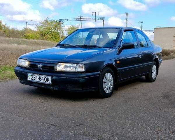 Серый Ниссан Примера, объемом двигателя 2 л и пробегом 400 тыс. км за 1750 $, фото 1 на Automoto.ua